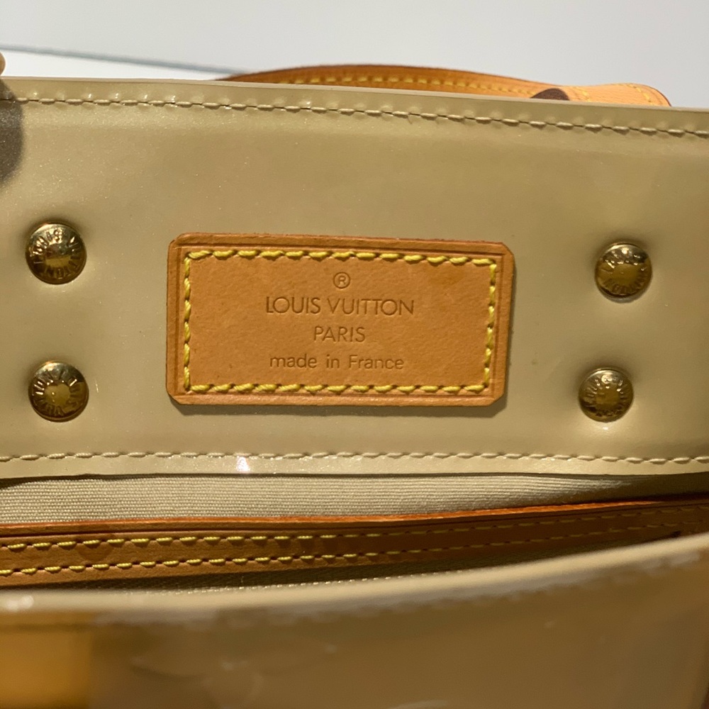 ***SOLD*** Louis Vuitton Vernis Handbag - Picture 6 of 8